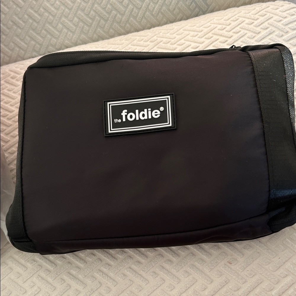 The Foldie Black Toiletry Bag for Men